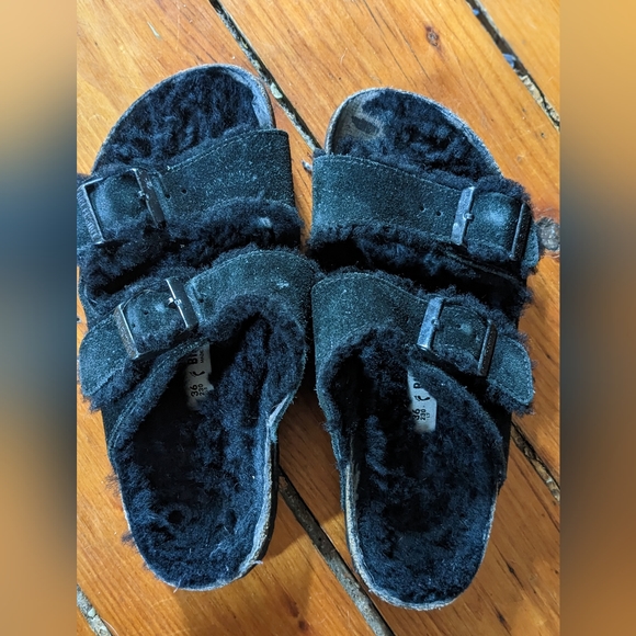 Birkenstock Arizona shearling size 36. - Picture 7 of 7